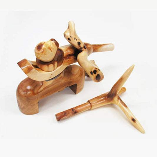 Porte-canne japonais artisanal en genévrier – pose horizontale – Mankyu – pièce unique