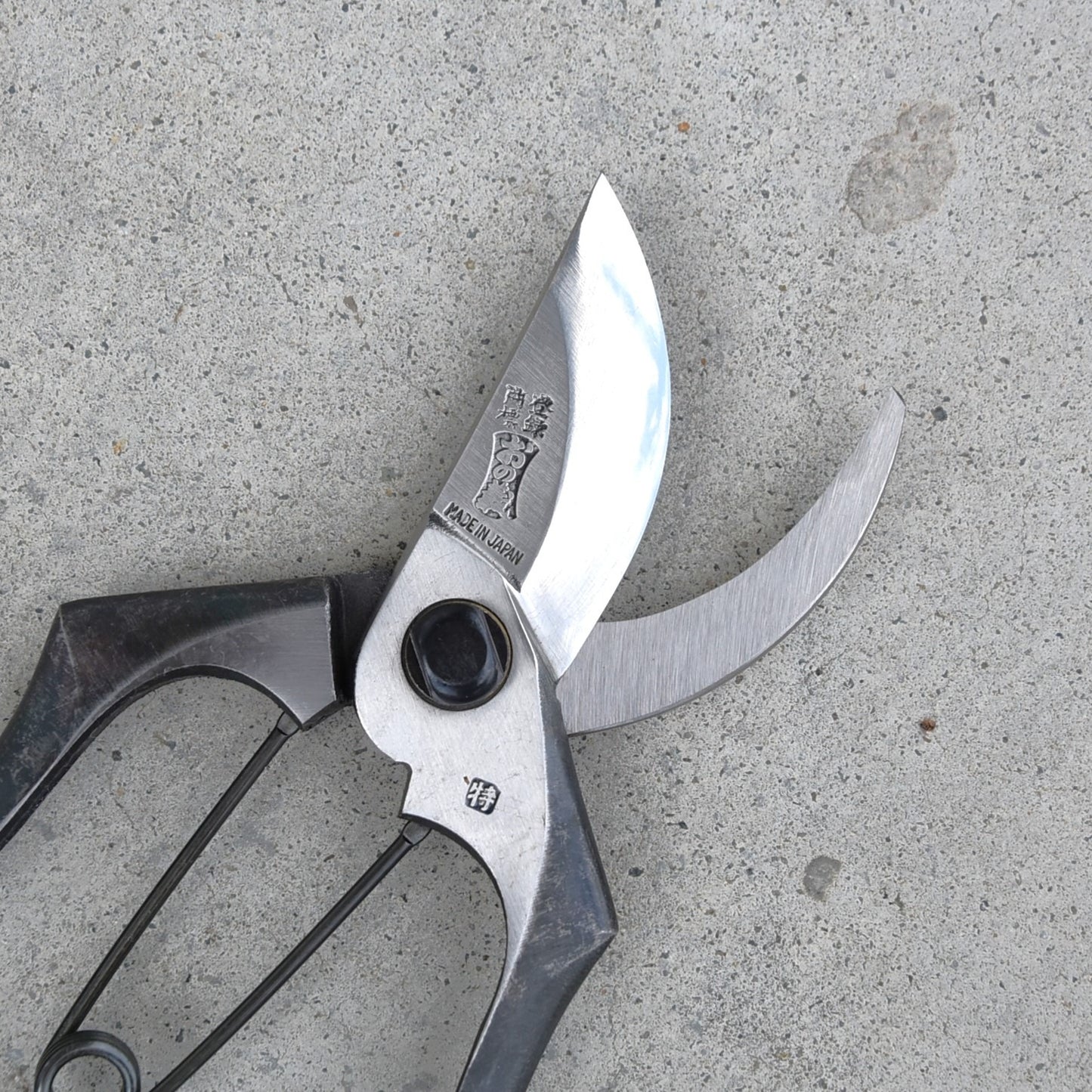 Sécateur japonais Ono Yoshii A-Type amélioré 200 mm – Acier spécial, poignée antidérapante