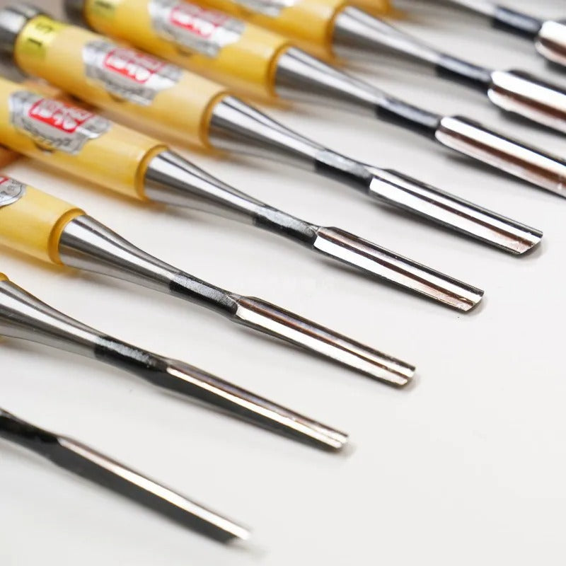 Coffret 10 Ciseaux à Bois Japonais Hyakuzo Uramaru – Oire Nomi Traditionnels en Acier Japonais