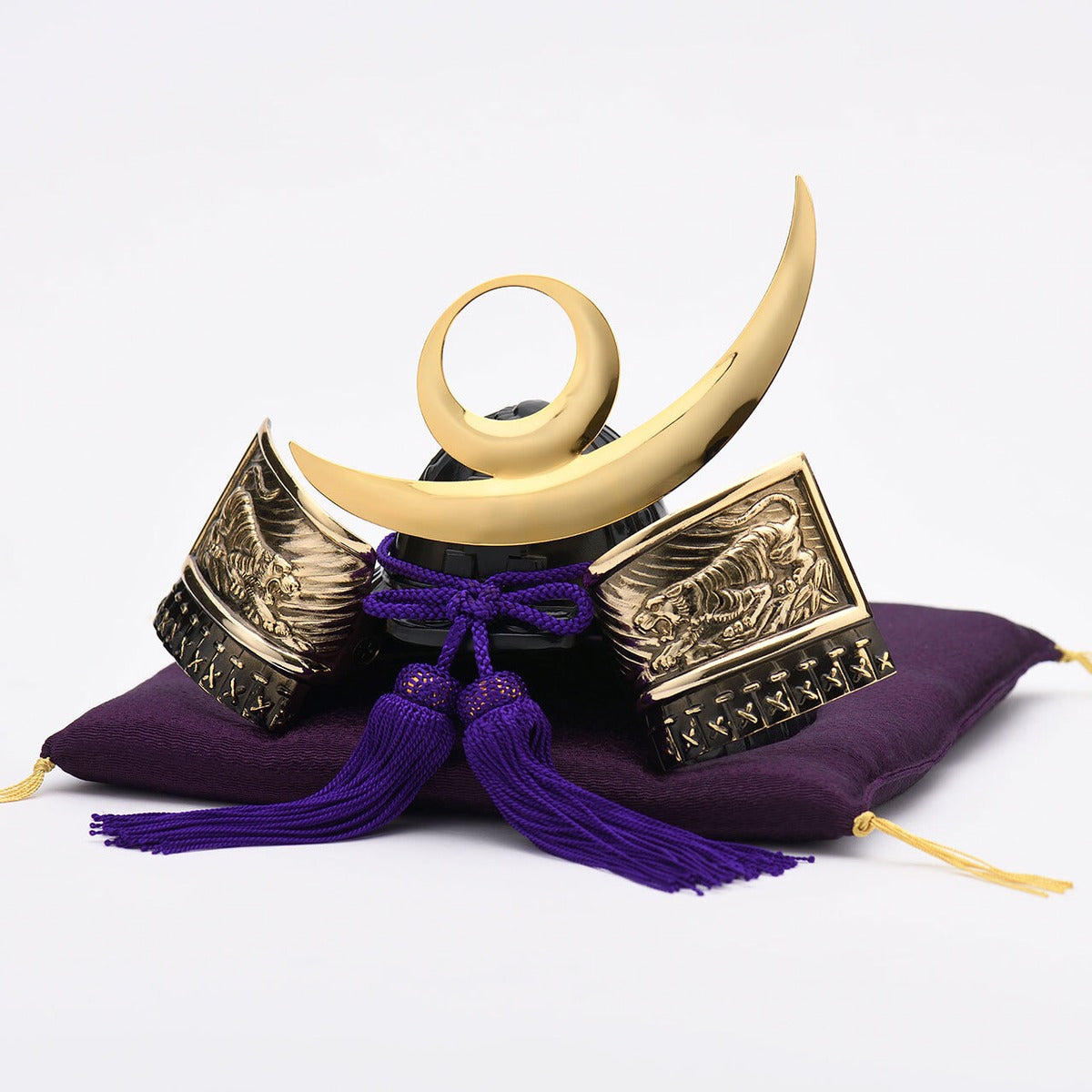 Casque de samouraï japonais Uesugi Kenshin Ginzado fabriqué au Japon