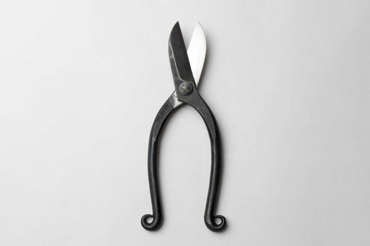Ciseaux japonais noirs pour fleurs – Aogami n°2 – 165 mm ou 180 mm – Forgés main