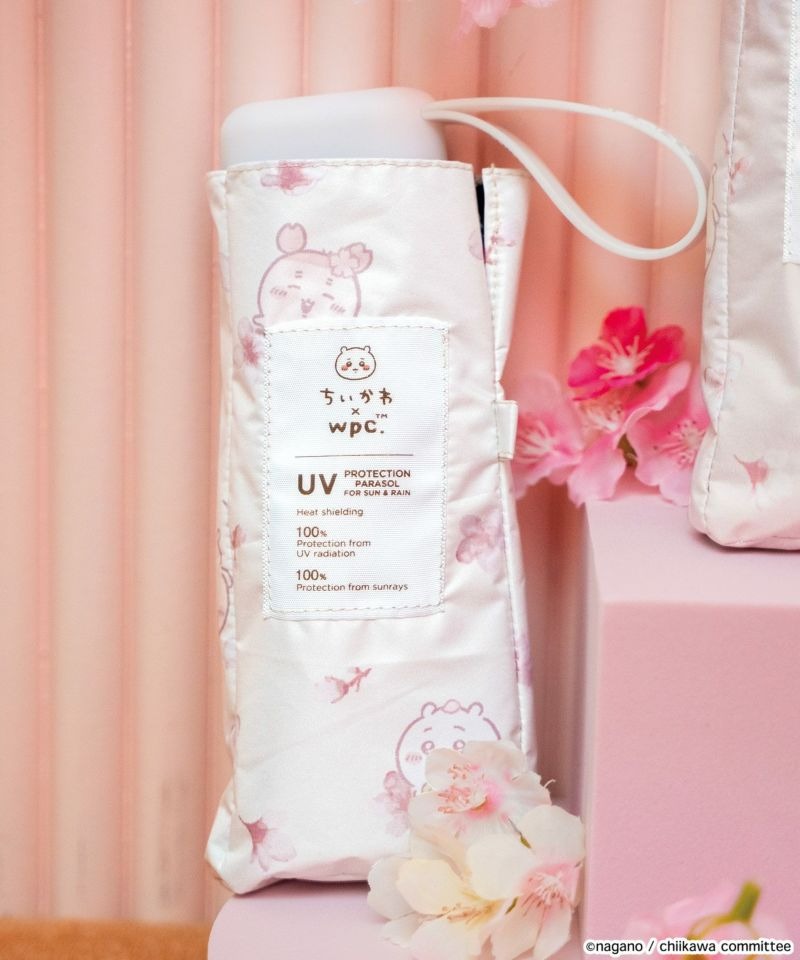 Ombrelle pliable Chiikawa × Wpc. – Parasol kawaii UV 100 %, pliant, pluie & soleil (édition sakura)