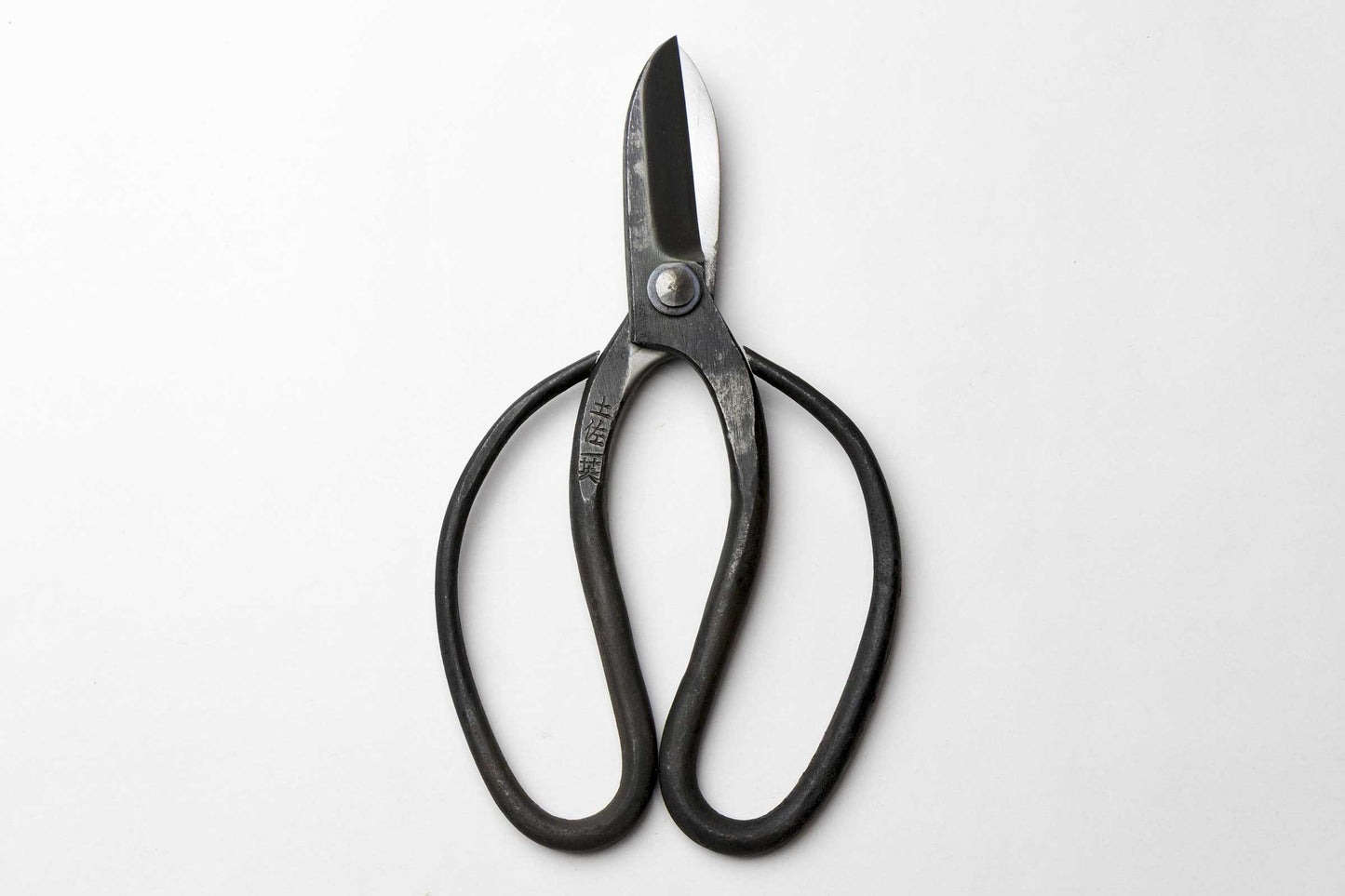 Ciseaux japonais Koryu pour Ikebana – Acier Aogami n°2 – Outil traditionnel art floral