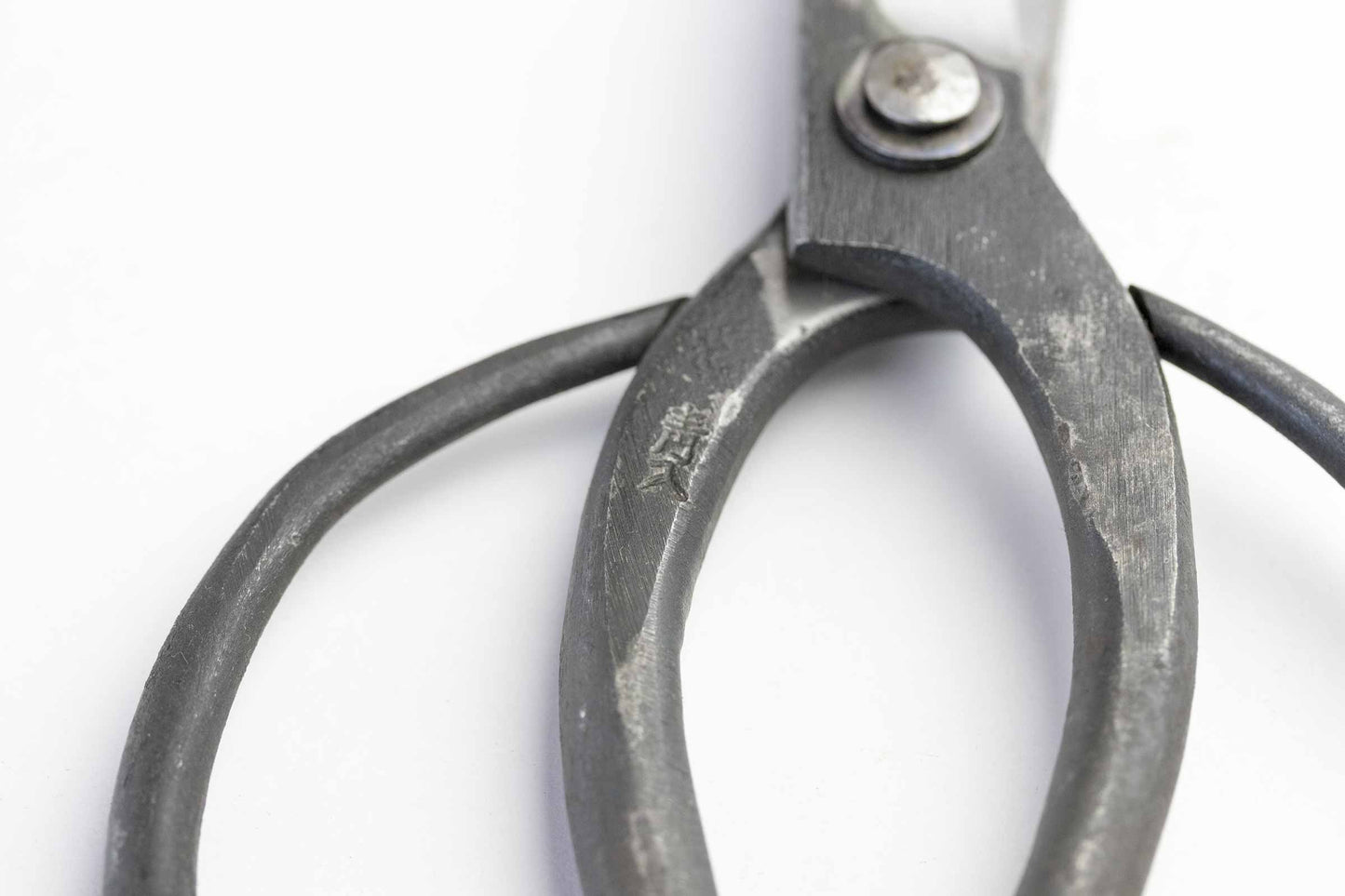 Ciseaux japonais Koryu pour Ikebana – Acier Aogami n°2 – Outil traditionnel art floral