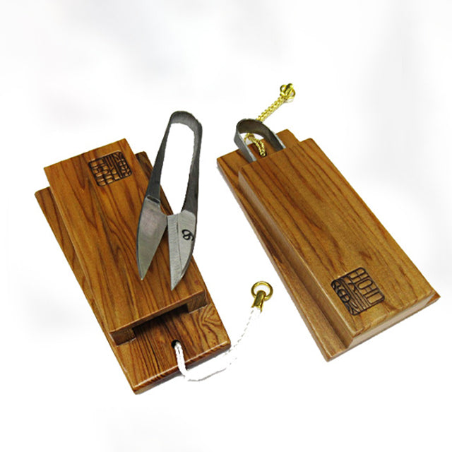 Ciseaux japonais coupe-fil 90 mm avec étui Hagoita en bois de Yakusugi (cèdre de Yakushima) – Kibuna
