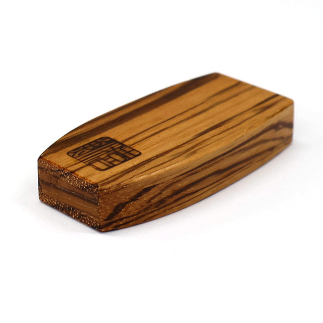 Ciseaux Misuzu 105 mm avec étui japonais pour ciseaux coupe-fil (Saya) en zebrawood – Kibuna