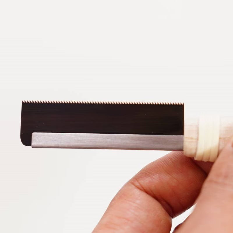 Scie japonaise ultra-fine Hishika – Épaisseur 0,1 mm – Coupe de haute précision