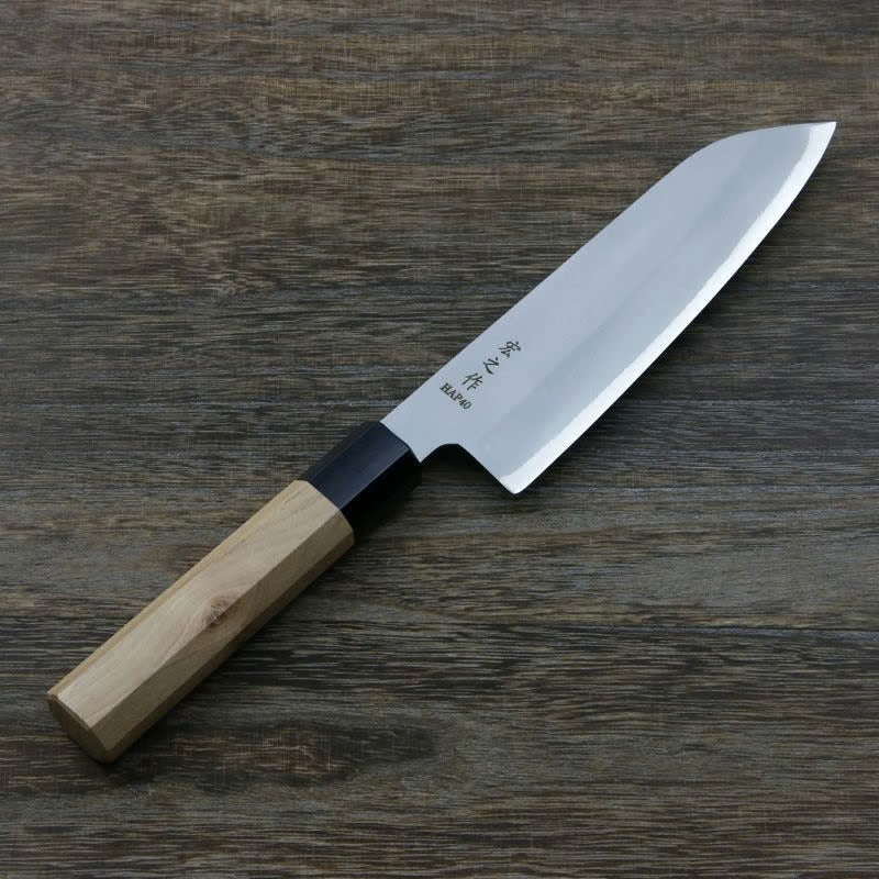Couteau japonais Santoku Hiroyuki 170 mm – Acier HAP40 65 HRC, manche en noyer