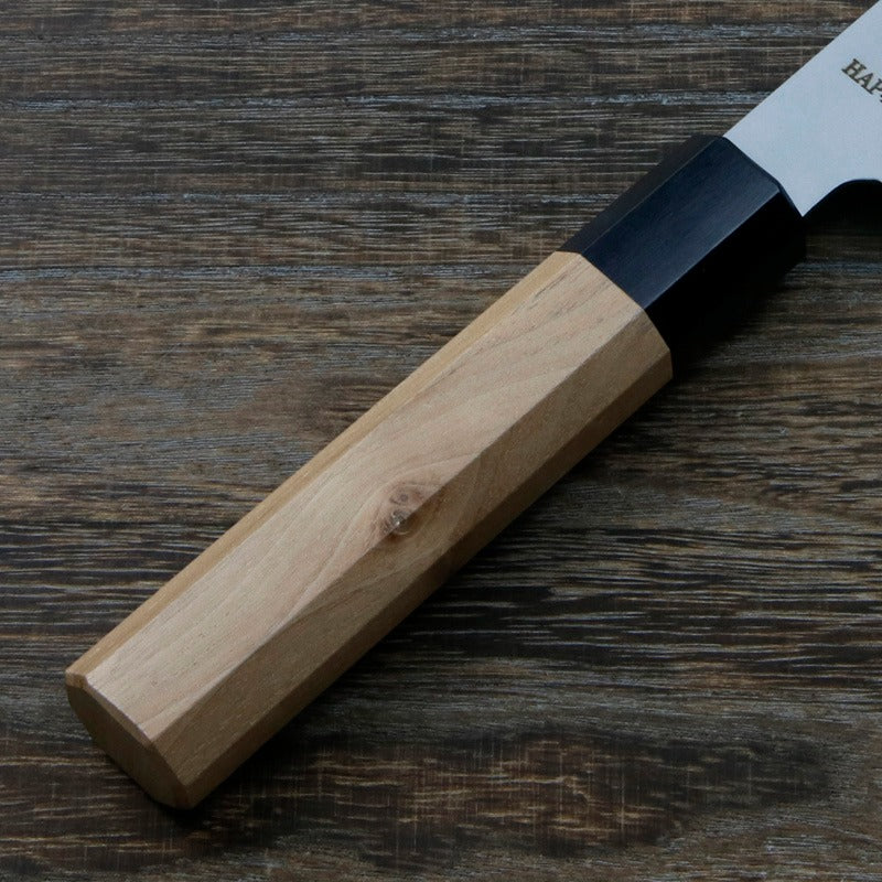 Couteau japonais Santoku Hiroyuki 170 mm – Acier HAP40 65 HRC, manche en noyer