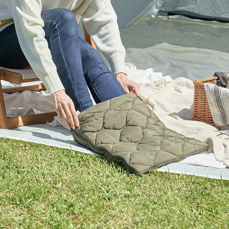 Chauffe-pieds USB matelassé 2-en-1 avec fonction plaid – Life on Products