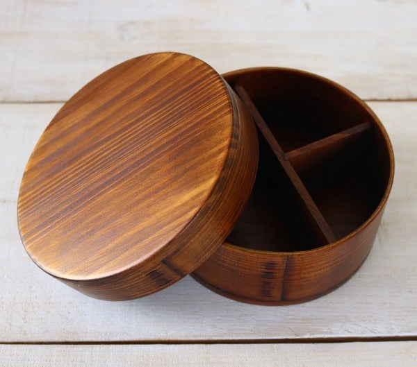 Boîte Bento Japonaise Magewappa Ronde en Bois de Cèdre – 650 ml, Finition Brune