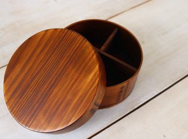 Boîte Bento Japonaise Magewappa Ronde en Bois de Cèdre – 650 ml, Finition Brune