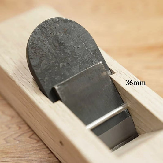 Rabot japonais Koganna Kensuke – Forgé au charbon – Acier Blue Steel #1