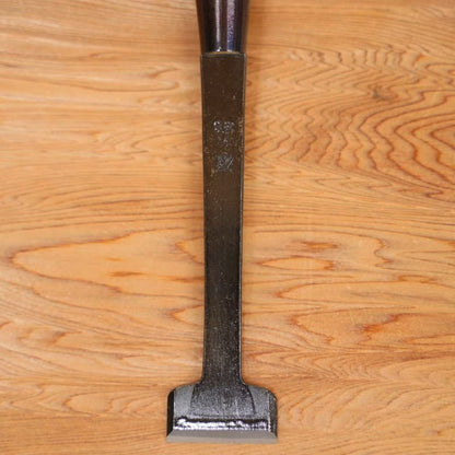 Ciseau japonais Ouchi Kuchikiri 30 mm – Outil pour ajuster la lumière d’un rabot Kanna