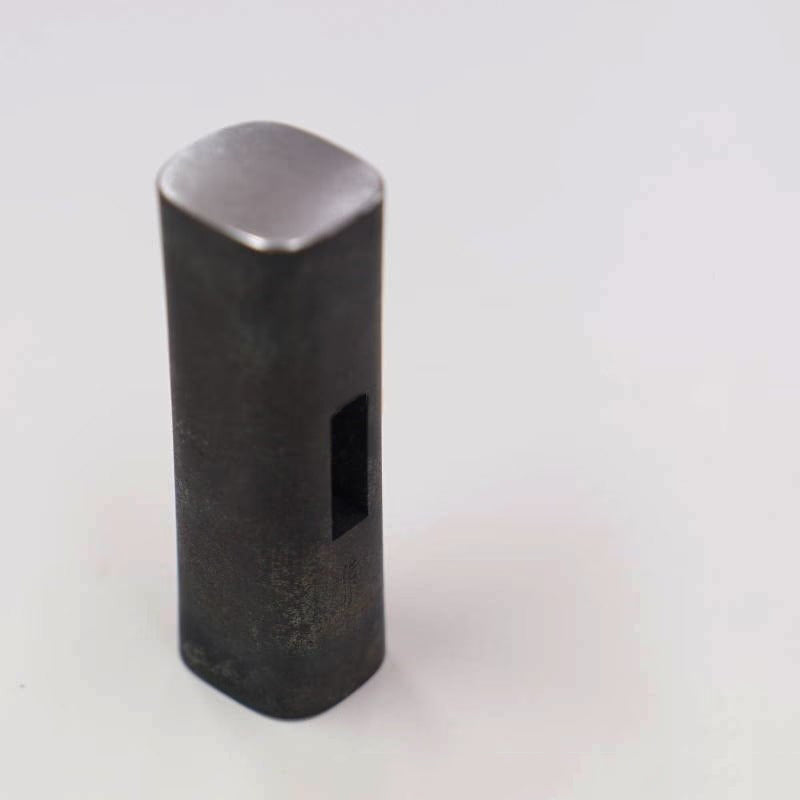 Japanese Hiroki hammer with square head (450 g to 940 g)