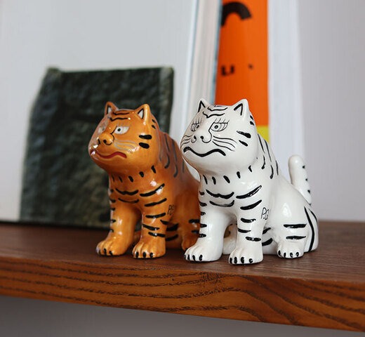 Figurine Tigre Tibétain en Porcelaine POST GENERAL | Objet Décoratif & Porte-Bagues