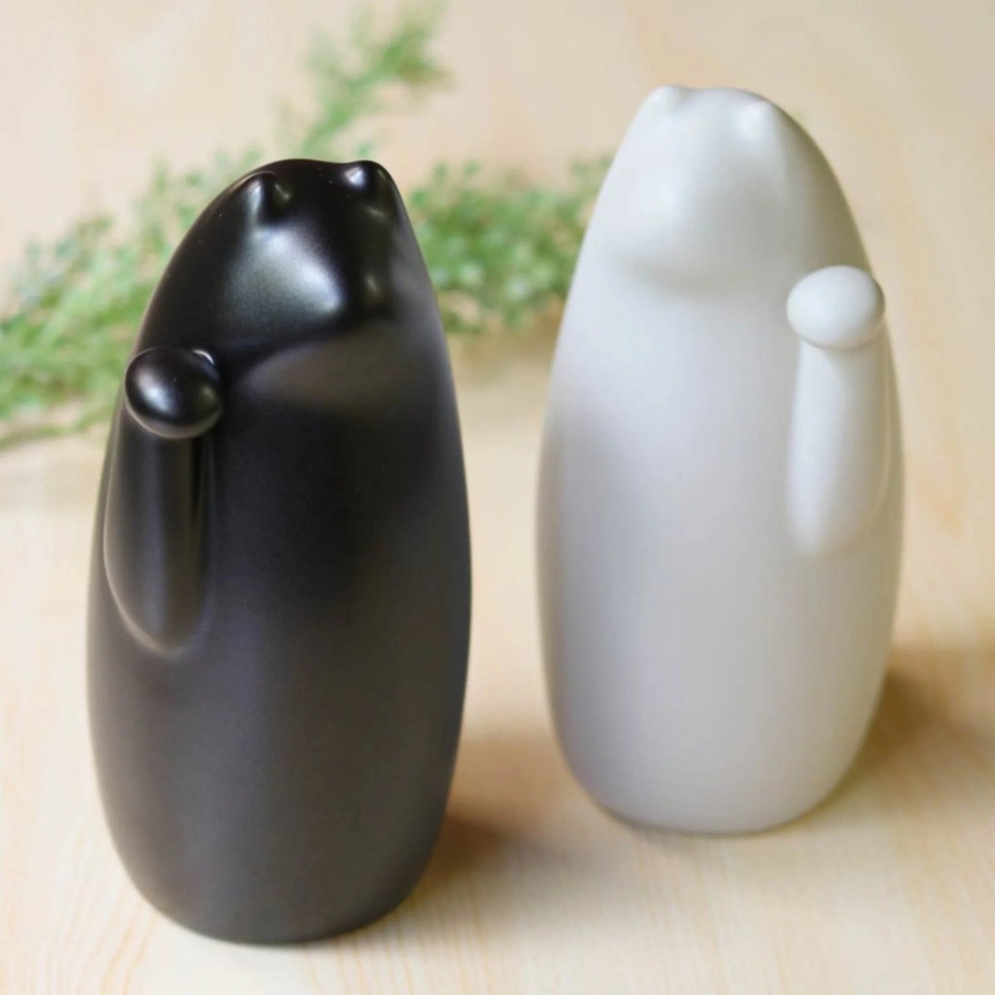 SETOMANEKI Maneki Neko Moyen Noir Gris Mat avec Coffret en Kiri