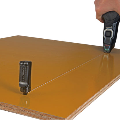 Tajima Quick Karuko – Attaches rétractables de sécurité pour cordeau traceur (x2)