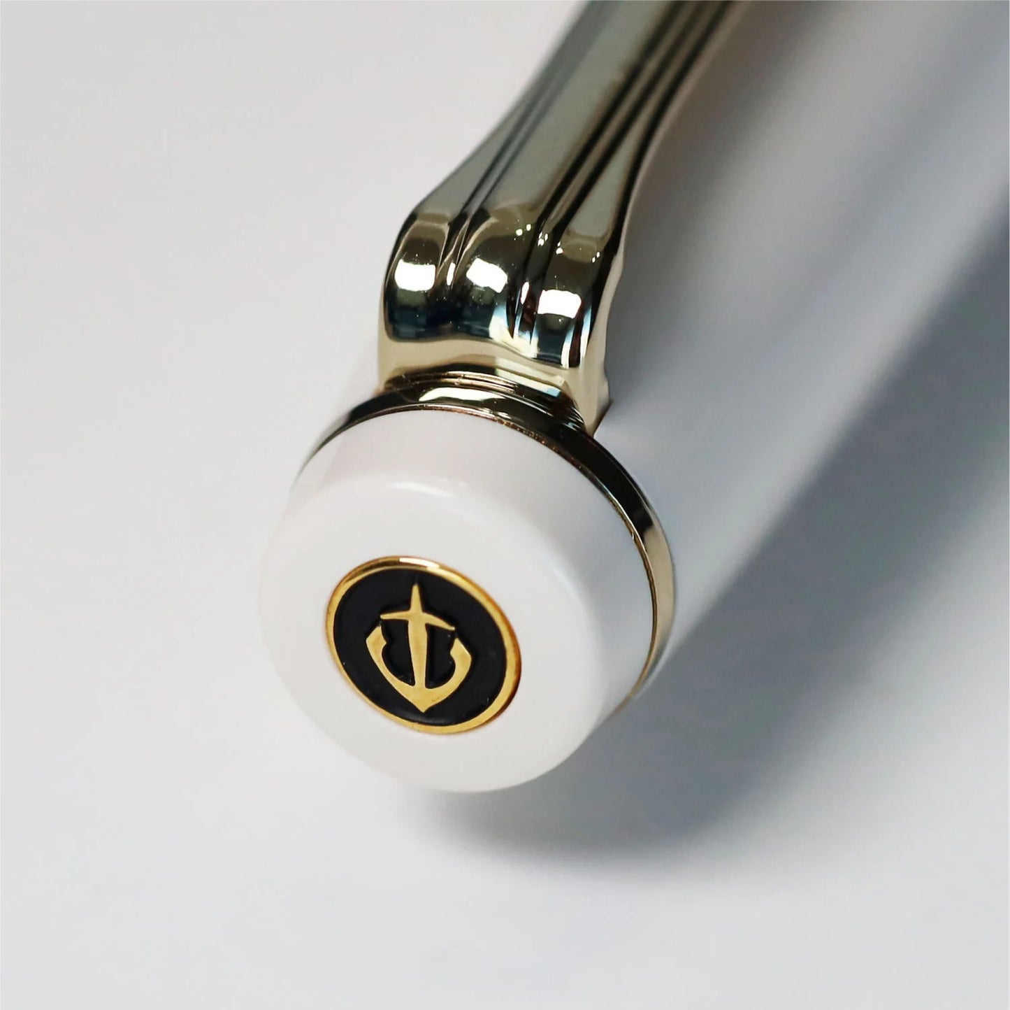 Stylo-plume compact Sailor Rencontre – Résine marbrée et plume or 14 K