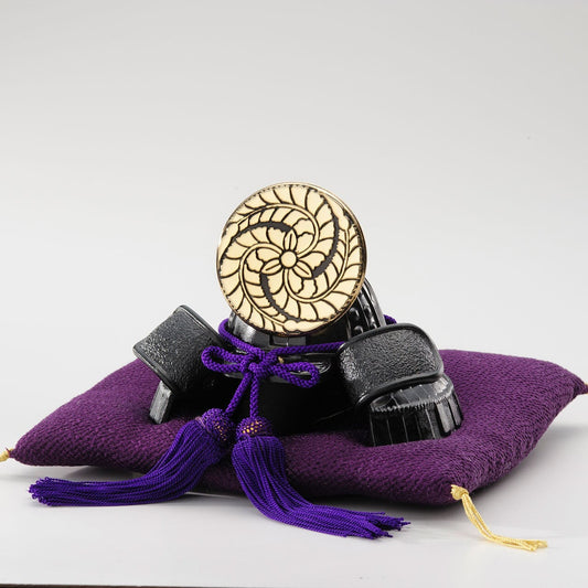 Casque de samouraï japonais Kuroda Kanbei Ginzado | Kabuto décoratif en métal fabriqué au Japon