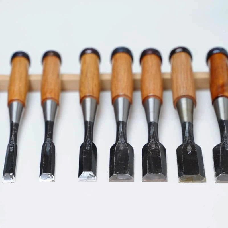 Ciseaux japonais d’assemblage Nagasuke Iwasaki – Acier blanc #2 – Série Bench Chisels