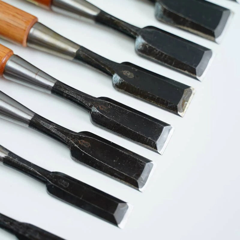 Ciseaux japonais d’assemblage Nagasuke Iwasaki – Acier blanc #2 – Série Bench Chisels