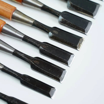 Ciseaux japonais d’assemblage Nagasuke Iwasaki – Acier blanc #2 – Série Bench Chisels