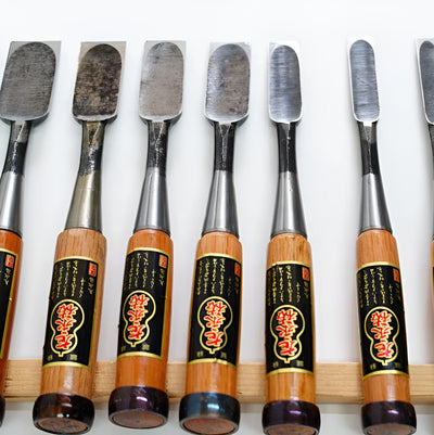 Ciseaux japonais d’assemblage Nagasuke Iwasaki – Acier blanc #2 – Série Bench Chisels