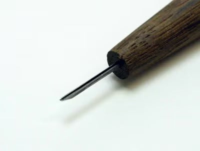 Ciseau japonais ultra fin (gouge) – Acier HSS – 0.5 mm – Sculpture de précision