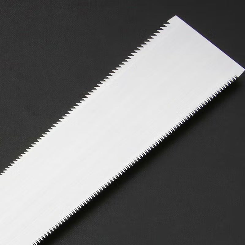 Scie Japonaise Ryoba 225 mm – Shiragane Juntaro – Acier Carbone Premium – Artisanat Japon