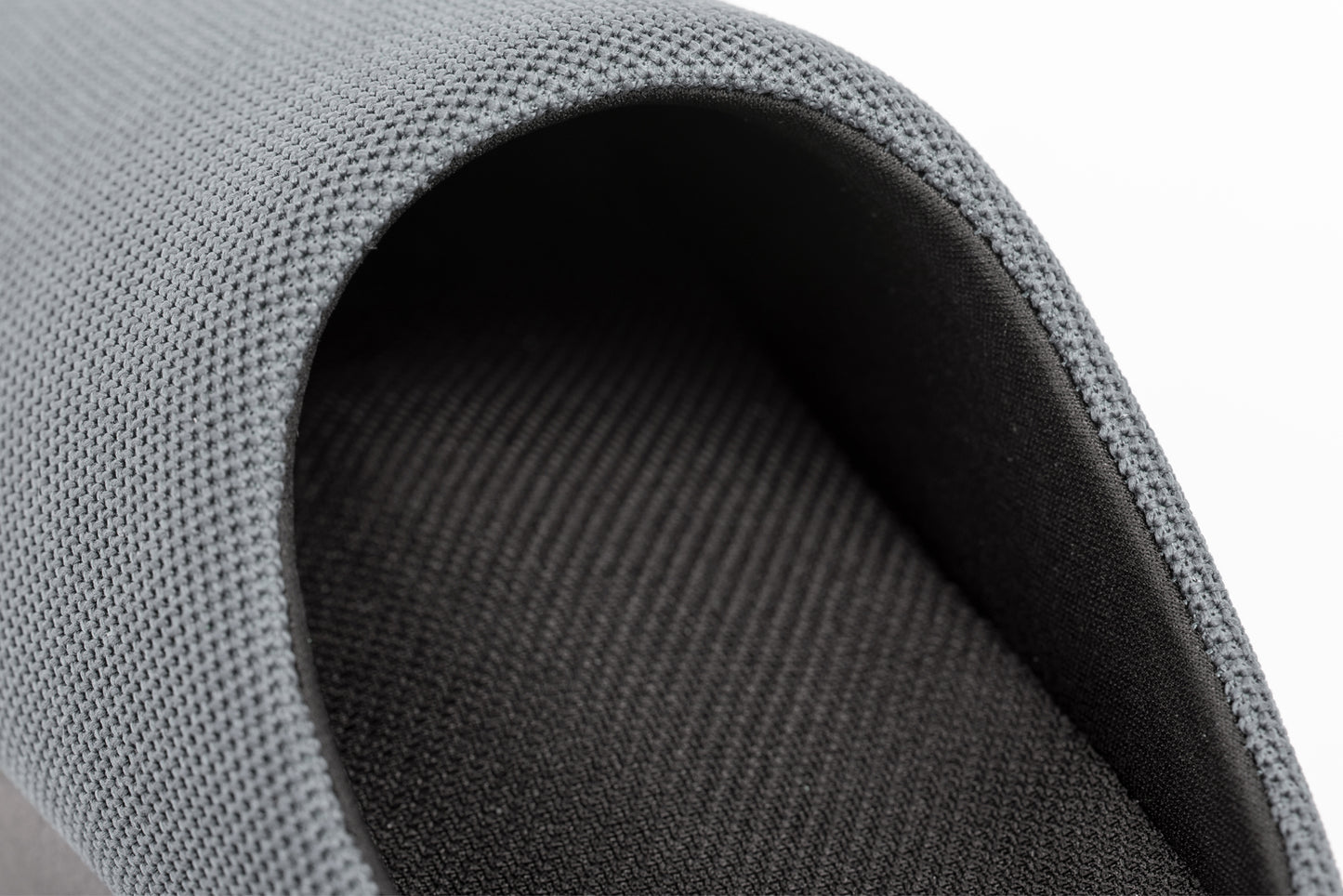 KAMOLEG 2.0 – Indoor fitness shoes for walking and body strengthening