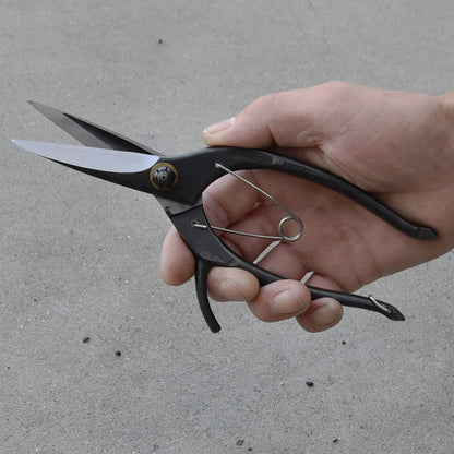 Ciseaux japonais de précision KUROCO – 75 mm – Acier Aogami – Avec arrêt de sécurité (droitier)