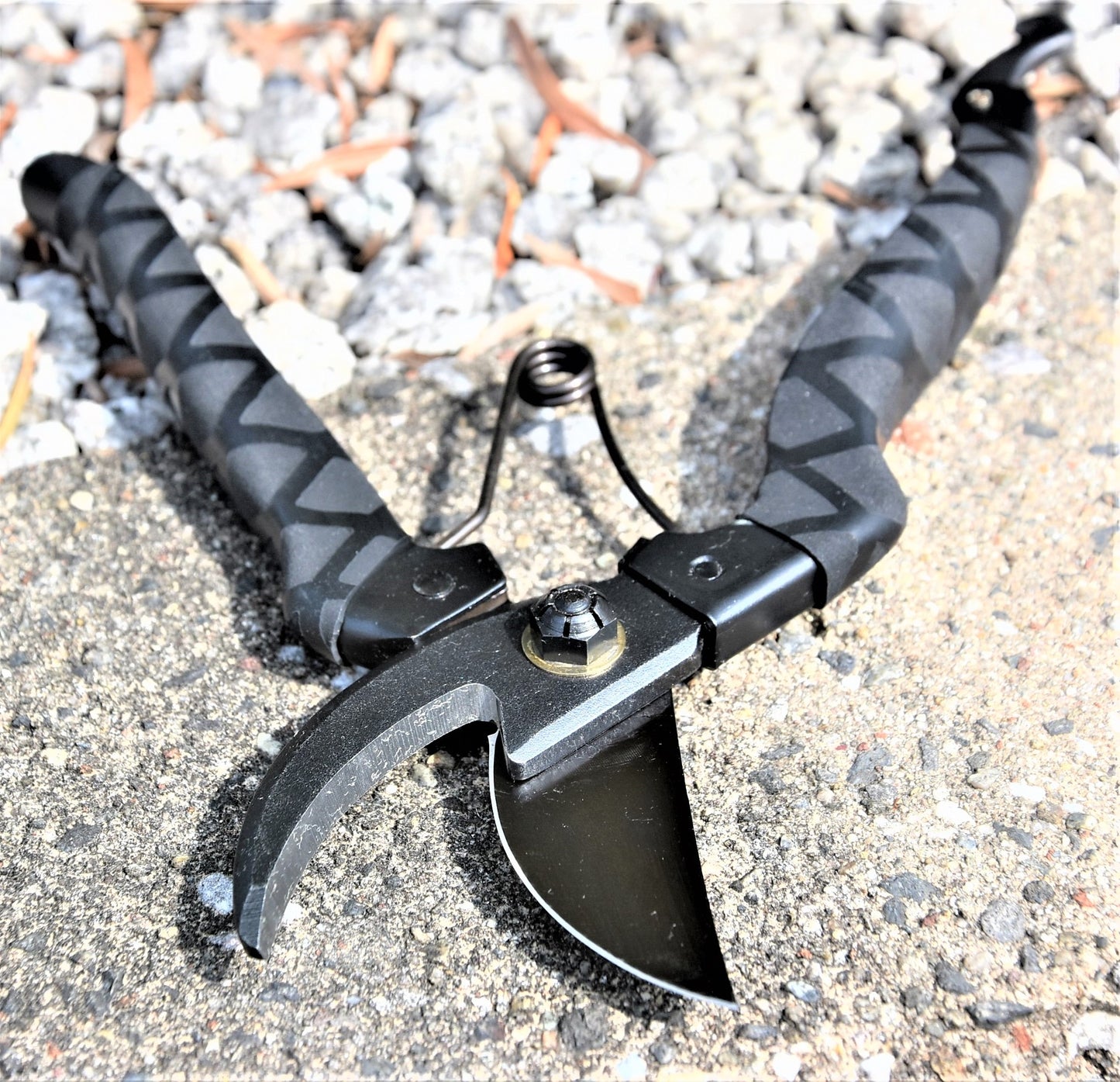 Sécateur japonais Masamune – Acier Aogami Blue Steel – 200 mm – Droitier / Gaucher