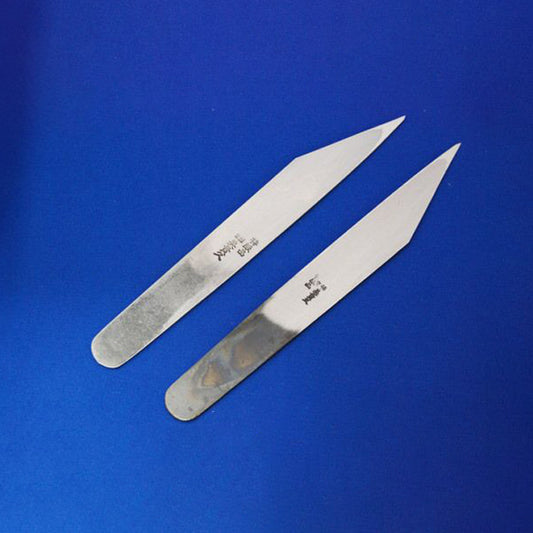 Couteau japonais de greffage Mikikuni – Forme droite classique – Finition tsuchime – Droitier / Gaucher – 24 mm