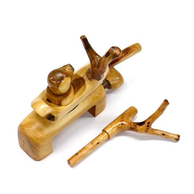 Porte-canne japonais artisanal en genévrier – forme arqué – Mankyu – pièce unique