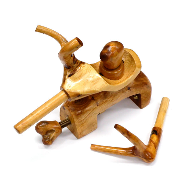 Handcrafted Japanese juniper wood walking stick holder – arched design – Mankyu – unique piece (#3)