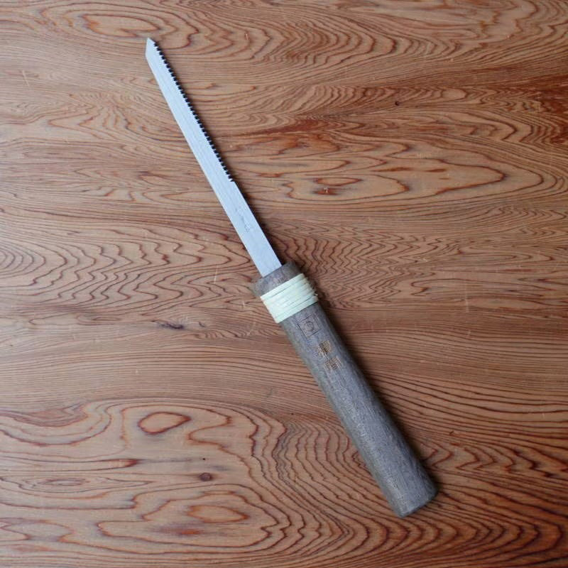 Scie japonaise de précision Mitsukawa Juntaro “Ramma-biki” – 70 mm – Détails fins