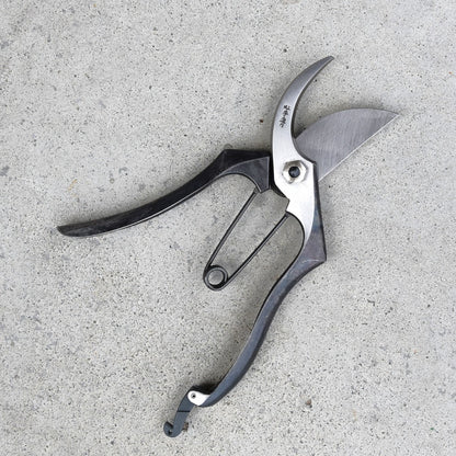 Sécateur japonais Ono Yoshii A-Type amélioré 200 mm – Acier spécial, poignée antidérapante