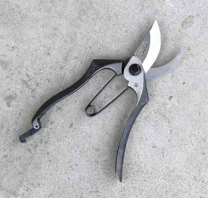 Sécateur japonais Ono Yoshii A-Type amélioré 200 mm – Acier spécial, poignée antidérapante
