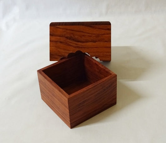 Bubinga wood shogi coin box – Handcrafted