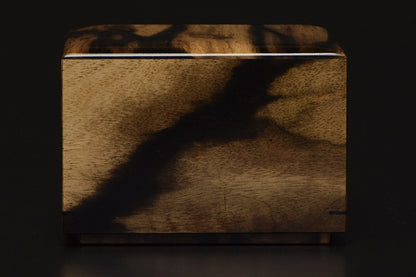 Boîte à pièces de shogi en kaki noir (Kurogaki) – Finition supérieure