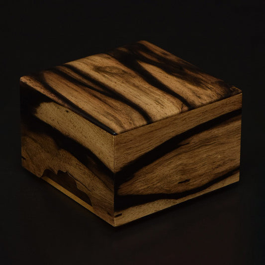 Boîte à pièces de shogi en kaki noir (Kurogaki) – Finition supérieure