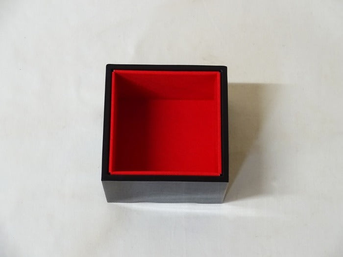 Boîte à pièces de shogi “Nin” – Signature Oyama Yasuharu 15e Meijin – Résine haut de gamme