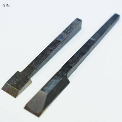 Suketsuna Tsukuriganna 2 lames – Rabot Japonais de Préparation – 18 / 21 / 30 mm