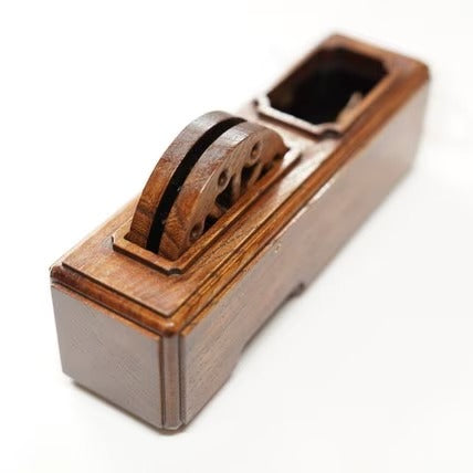 Cordeau traceur japonais traditionnel Sumitsubo “Kicchō” – Modèle trou – Bois de keyaki artisanal