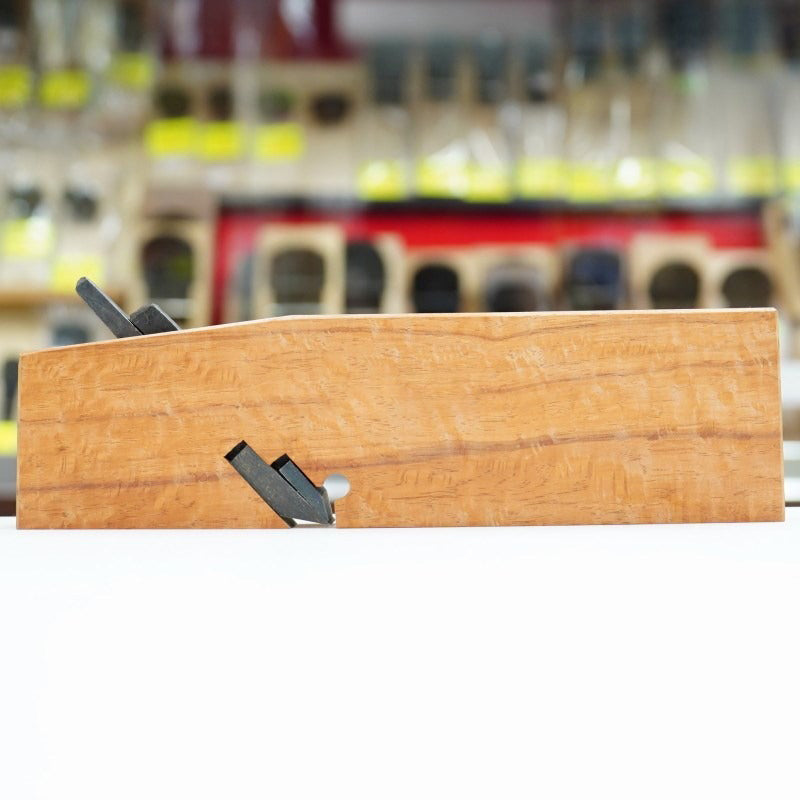 Umehiro Tosagata Tsukuriganna 24 mm – Japanese Plane – Red Oak Sole